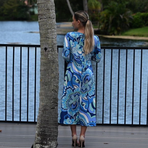 DEVORAH'S SECRET Modest Midi Dress Modern Floral Blue /Regular& Plus sizes - Picture 4 of 7